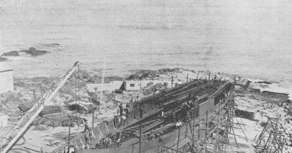 Astillero de Caleta Abarca. Construcción del barco Meteoro, Valparaíso, 1902