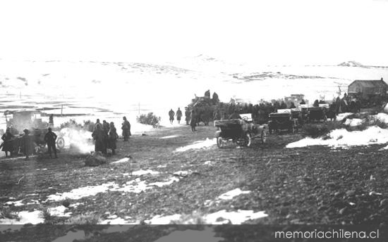 Tropas argentinas enviadas por petición del gobierno chileno a luchar contra los pobladores de Chile Chico en los sucesos de 1918, Estancia Eduardo Kellis, 1918