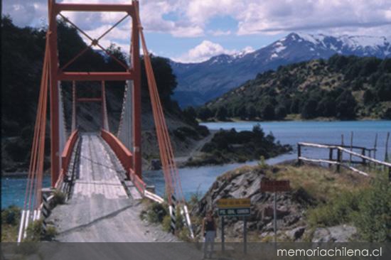 Desagüe del lago General Carrera, Aysén, 2001