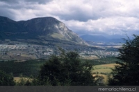 Vista de Coyhaique desde Reserva Nacional Coyhaique, Aysén, 2001