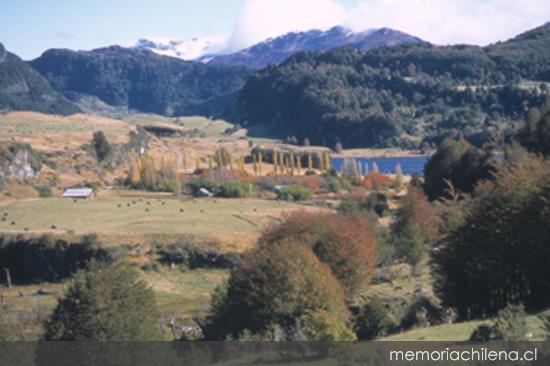 Lago Barroso, valle del Simpson, Aysén, 2001