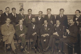 Fernando Santiván junto a destacados creadores nacionales, 1918