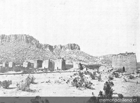 Ferrocarril de Arica a La Paz : "Ancachulpa". Tumbas indígenas en el valle del Mauri