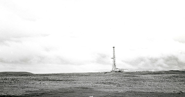Maquinaria en plataforma petrolera en Tierra del Fuego