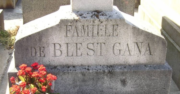 Detalle de la tumba de Alberto Blest Gana, Cementerio Pere Lachaise, Paris, Francia, noviembre 2003