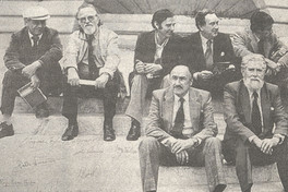 Enrique Gómez-Correa junto a Francisco Coloane, Nicanor Parra, José Donoso, Jorge Teillier y Enrique Lafourcade