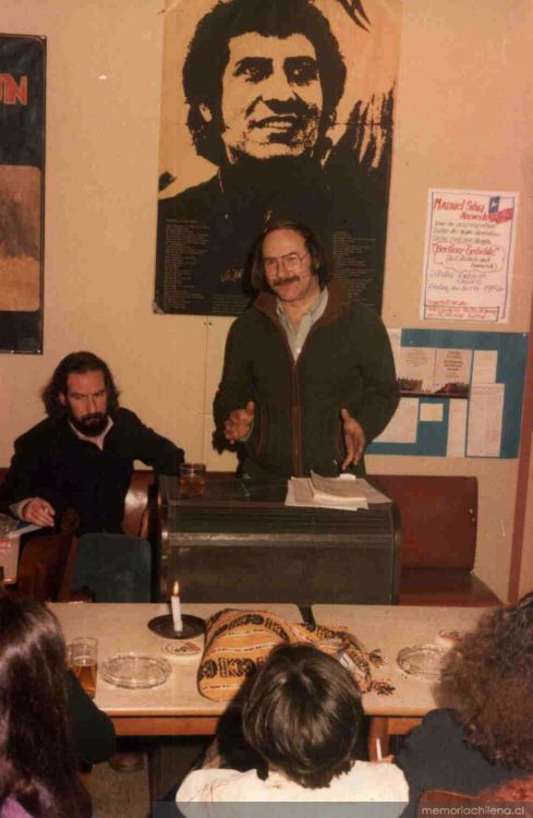 Manuel Silva Acevedo, junto a Antonio Skármeta en Berlín, 1978