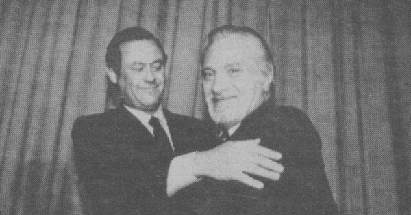 Entrega de Premio Nacional de Literatura, 1986