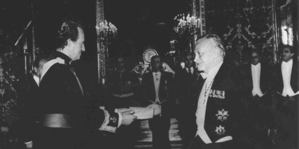 Enrique Campos Menéndez con el rey Juan Carlos de España, 1986