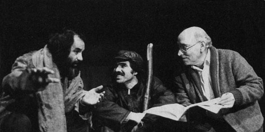 Juan Radrigán junto a los protagonistas de Hechos consumados,1981