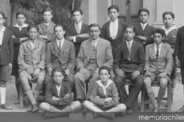 Grupo de alumnos de 6º año, Santiago, 1927