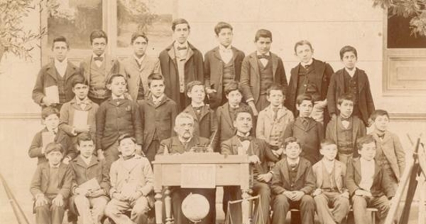 Alumnos de la Escuela Superior nº 3, Santiago, 1901