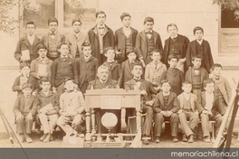 Alumnos de la Escuela Superior nº 3, Santiago, 1901