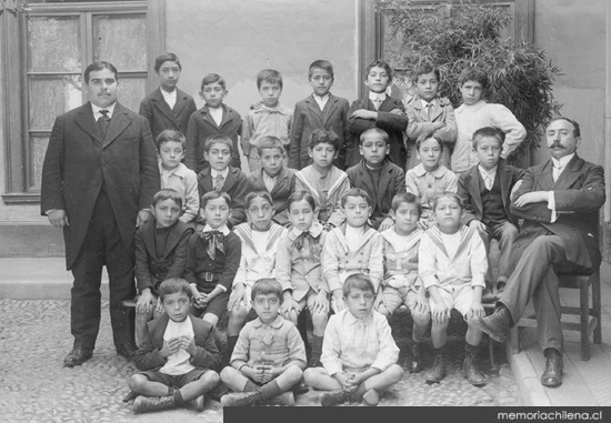 Alumnos de la Escuela Superior nº 13, 1914