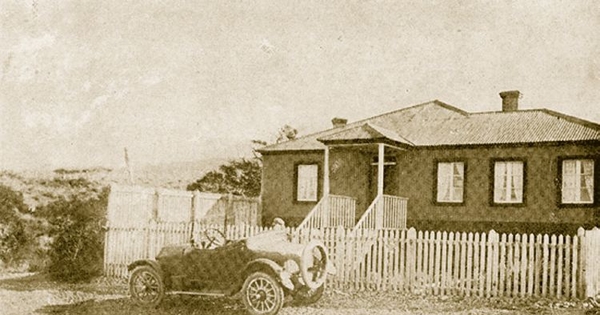 Casa del capataz de la Estancia Cerro Castillo, provincia Última Esperanza, Magallanes, 1920