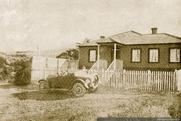 Casa del capataz de la Estancia Cerro Castillo, provincia Última Esperanza, Magallanes, 1920