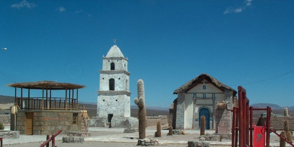 Iglesia de Cariquima, Primera Región, 2005