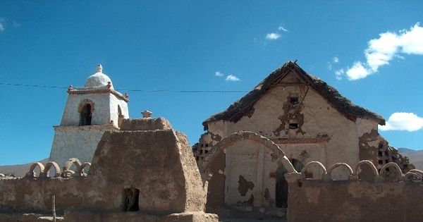Iglesia de Mauque, Primera Región, 2005