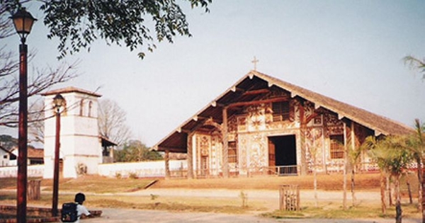 Iglesia de San Miguel, Chiquitanía, Bolivia, 1998