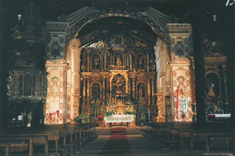 Interior de la Iglesia de San Miguel, Chiquitanía, Bolivia, 1998