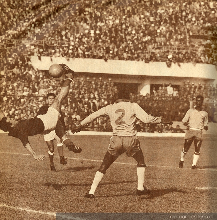 "Chilenita" de Honorino Landa, en el partido Chile-Brasil, 13 de junio de 1962