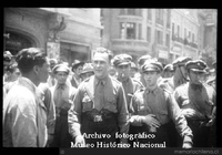 Jorge González von Marées junto a un grupo de jovenes nacistas, 1940