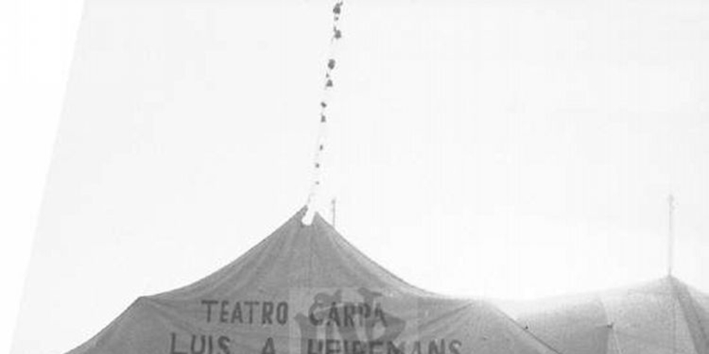 Presentación de La pérgola de las flores en la carpa-teatro Luis Alberto Heiremans, 1965