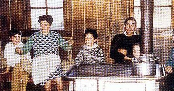 Niño "echando" una adivinanza, Chiloé, ca. 1970