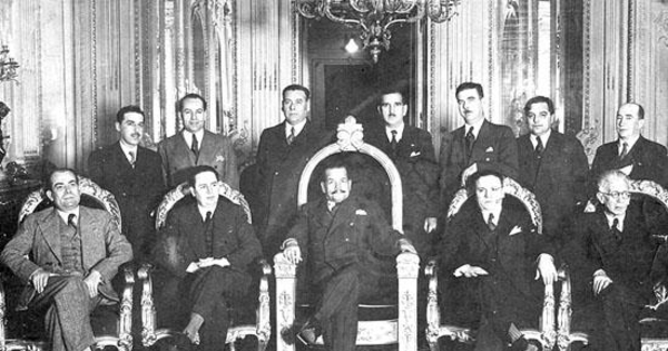 Pedro Aguirre Cerda junto a su gabinete, hacia 1940