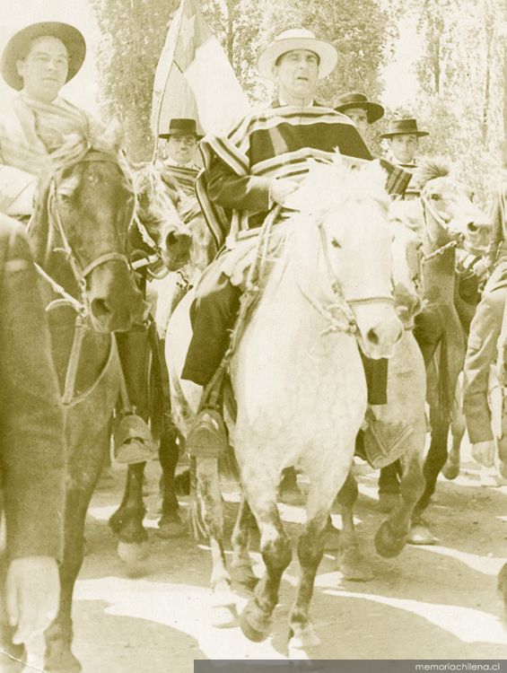 Eduardo Frei a caballo en el sur, hacia 1960