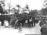 Primero de Mayo : Día del Trabajo, en la Alameda, Santiago, 1908