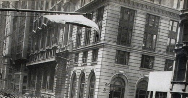 Presidente González Videla aclamado en Broadway, Nueva York, 1950
