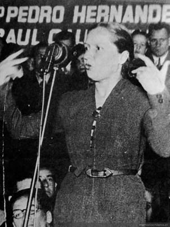 Elena Caffarena en campaña presidencial de Pedro Aguirre Cerda, 1938