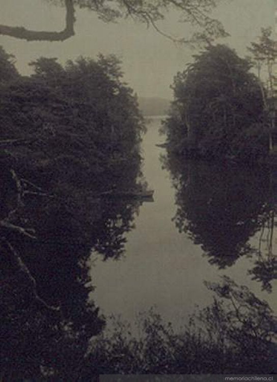 Vista a un lago, ca. 1906