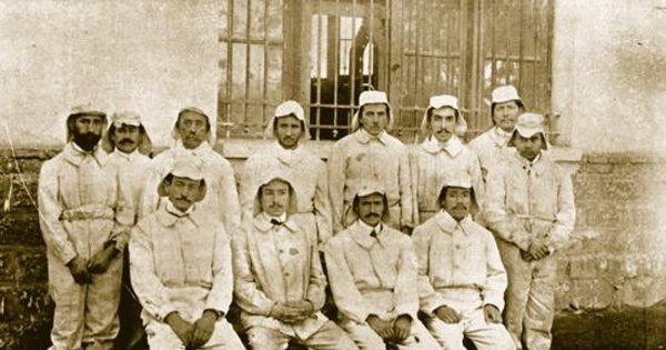 Personal del desinfectorio público con uniforme de trabajo, 1910