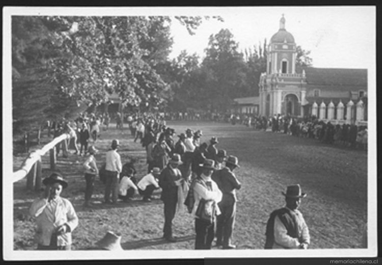 Iglesia y gente en Copiapó, ca. 1950