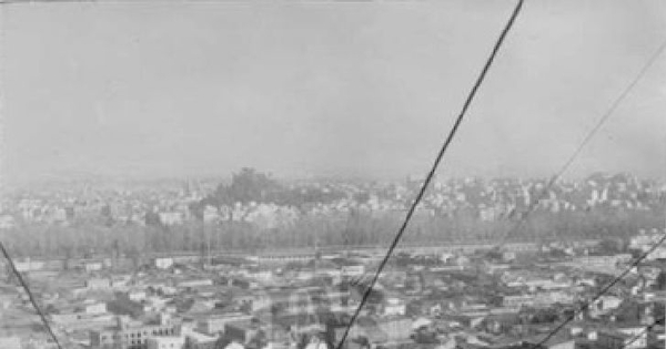 Panorámica de la ciudad de Santiago desde Cerro San Cristóbal