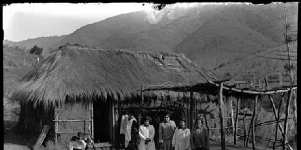 Retrato de familia en Olmué, ca. 1930