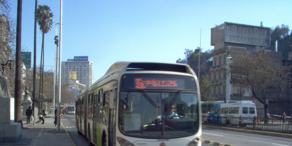 Bus articulado del sistema TranSantiago, 2007