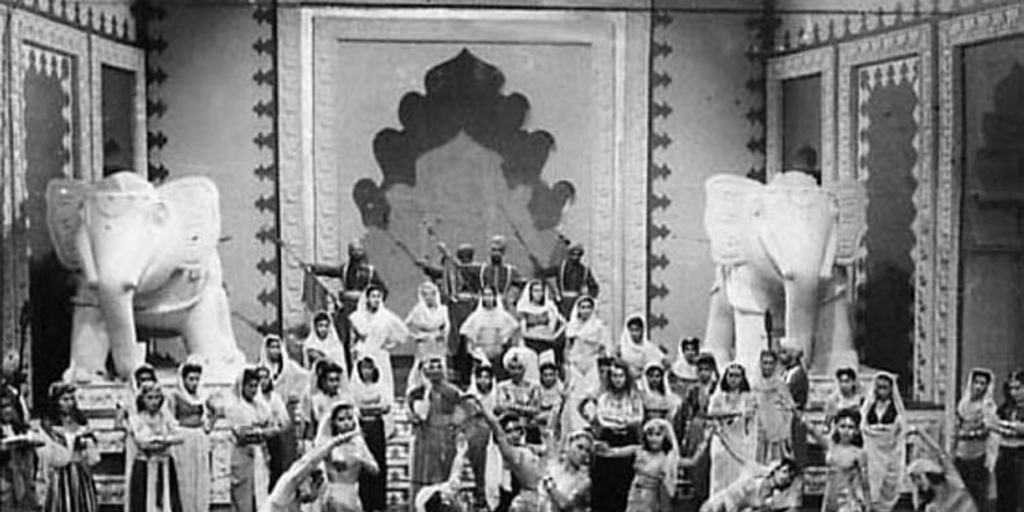 Escena de El diamante del Maharajá, 1946