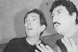 Jorge Guerra y José Soza en el ensayo del montaje El mundo es un pañuelo, 1990