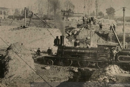 Construcción de los tajamares en el río Mapocho a la altura del actual Parque Forestal, 1888