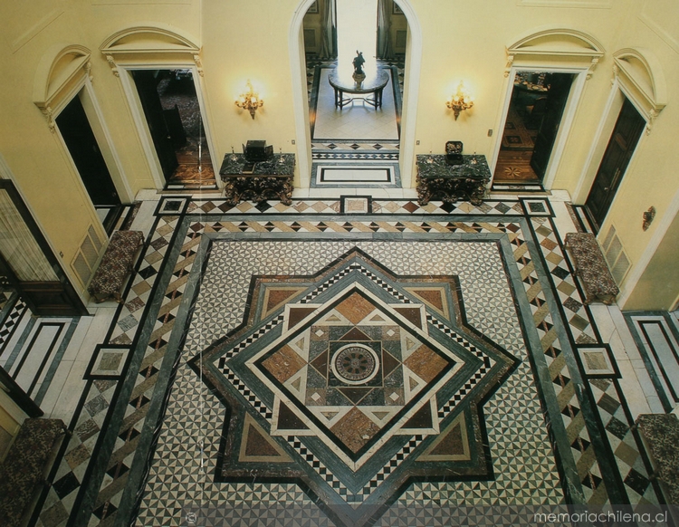 Salón principal de la residencia de la Embajada de Brasil (Palacio Errázuriz)