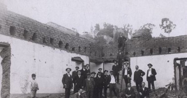 Demolición del monasterio o convento de Santa Clara