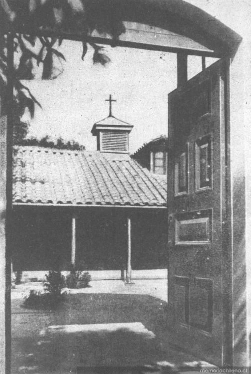 Patio de entrada al Monasterio del Carmen de San Rafael o Carmen Bajo, 1963