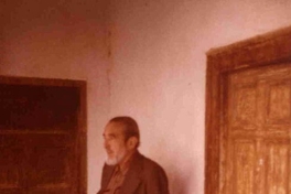 Oreste Plath en la casa Museo Gabriela Mistral, 1982