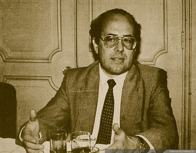 El economista Andrés Sanfuentes, uno de los propulsores de la redacción de El Ladrillo, 1982