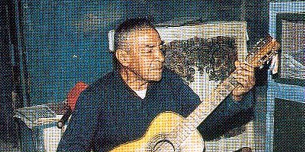 Cantor de tonadas chilenas con guitarra, Copiapó, III Región, ca. 1998