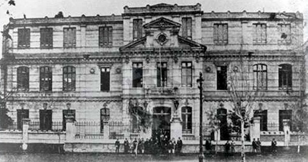 Antiguo Instituto Pedagógico de Chile : Alameda con Cumming, Santiago, 1920