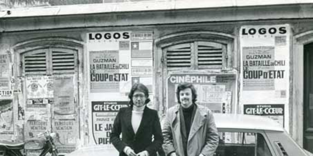 Patricio Guzmán y el cineasta chileno Gastón Ancelovici en la calle Champollion, París, 1976